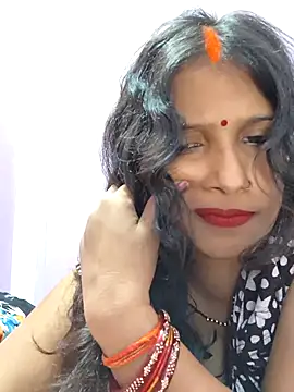 Snapshot of Sonalihot_ chatting on April 24, 2026, 6:15 am Sonalihot online show from April 24, 2026, 6:15 am