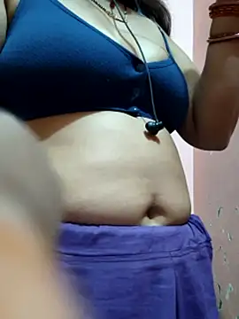 Snapshot of Sonalihot_ chatting on November 10, 2025, 6:57 pm Sonalihot online show from November 10, 2025, 6:57 pm