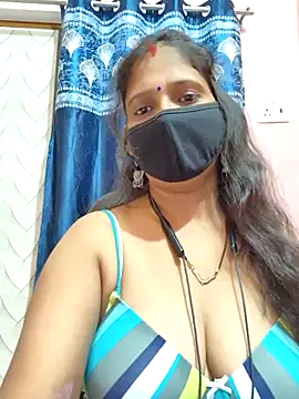 Snapshot of Sonalihot_ chatting on November 6, 2025, 5:55 am Sonalihot online show from November 6, 2025, 5:55 am