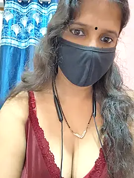 Snapshot of Sonalihot_ chatting on November 9, 2025, 6:39 am Sonalihot online show from November 9, 2025, 6:39 am