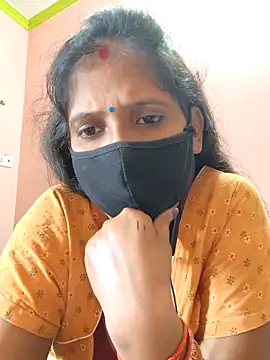 Snapshot of Sonalihot_ chatting on October 27, 2025, 8:37 am Sonalihot online show from October 27, 2025, 8:37 am