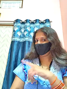 Snapshot of Sonalihot_ chatting on November 15, 2025, 6:28 am Sonalihot online show from November 15, 2025, 6:28 am