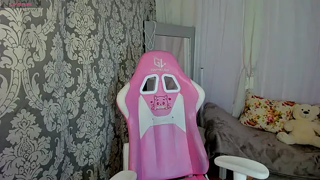 Marie Ellie online show from March 27, 2026, 1:36 am