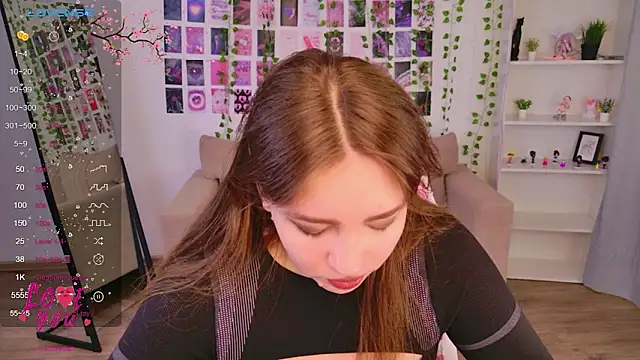 Moon  Bunny online show from March 1, 2026, 12:38 pm