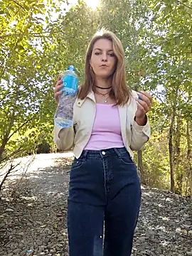 Snapshot of YOOUR_EVAA chatting on September 15, 2025, 4:57 am YOOUR EVAA online show from September 15, 2025, 4:57 am