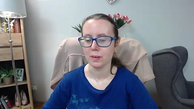 Snapshot of sweetxLizzy chatting on April 21, 2026, 4:30 am sweetxLizzy online show from April 21, 2026, 4:30 am