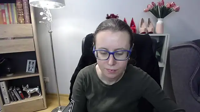 sweetxLizzy online show from December 18, 2025, 5:34 am