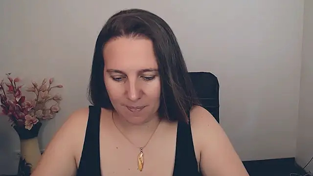 Darklure  online show from September 16, 2025, 12:39 pm