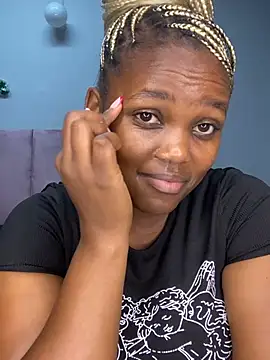 Snapshot of Abby_108 chatting on February 1, 2026, 5:00 pm Abby 108 online show from February 1, 2026, 5:00 pm