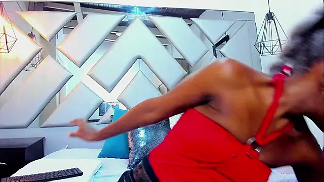 Snapshot of Lorenn_Hill chatting on November 20, 2025, 1:01 pm Lorenn Hill online show from November 20, 2025, 1:01 pm