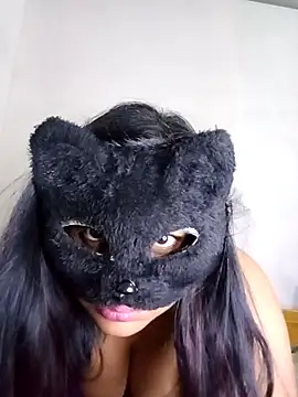 Snapshot of Slllll_Couple00 chatting on December 18, 2025, 1:26 pm Slllll Couple00 online show from December 18, 2025, 1:26 pm