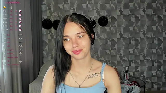 Snapshot of Kseni_a chatting on October 28, 2025, 8:46 am Kseni a online show from October 28, 2025, 8:46 am