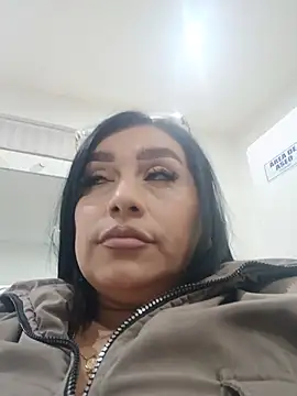 Snapshot of Naomi_Braunx chatting on July 4, 2026, 11:38 am Naomi Braunx online show from July 4, 2026, 11:38 am