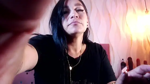 Snapshot of Naomi_Braunx chatting on June 15, 2026, 3:55 pm Naomi Braunx online show from June 15, 2026, 3:55 pm