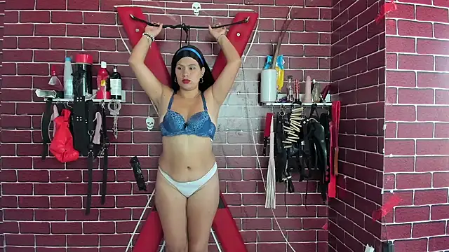 subextremobdsm online show from November 3, 2025, 3:04 pm