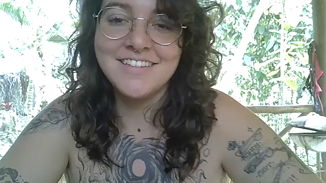 Snapshot of Blue_Liz chatting on December 15, 2025, 2:34 pm Blue Liz online show from December 15, 2025, 2:34 pm