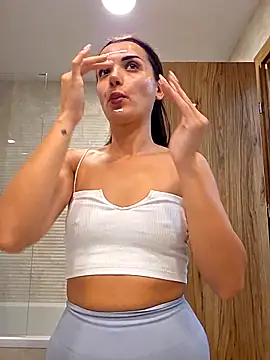 Snapshot of NaughtyChloe chatting on September 17, 2025, 8:27 am NaughtyChloe online show from September 17, 2025, 8:27 am