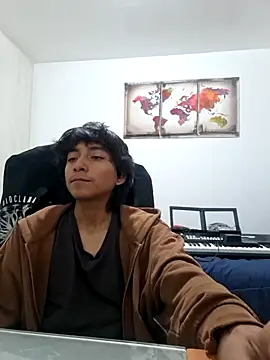 Snapshot of Carlos_5L chatting on December 17, 2025, 9:31 pm Carlos 5L online show from December 17, 2025, 9:31 pm