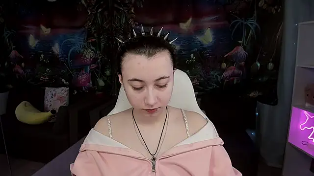 ClaraParks online show from April 14, 2026, 7:30 pm