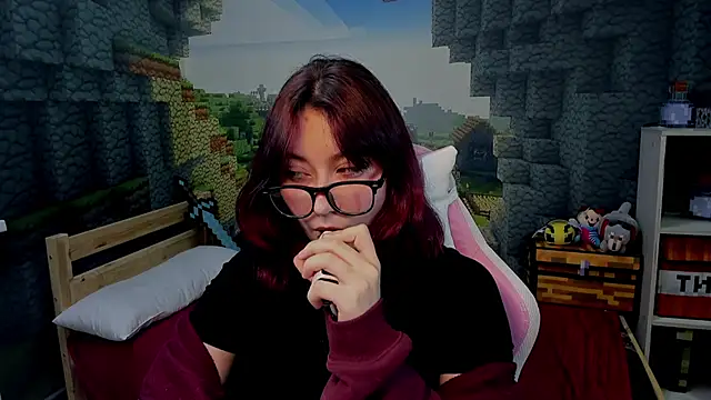 ClaraParks online show from February 3, 2026, 6:24 pm