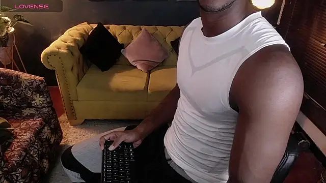 Snapshot of blackbignude chatting on January 15, 2026, 1:31 am blackbignude online show from January 15, 2026, 1:31 am