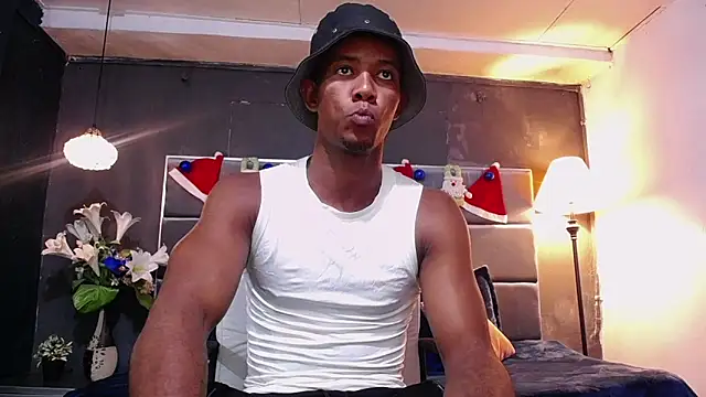 Snapshot of blackbignude chatting on December 20, 2025, 1:19 am blackbignude online show from December 20, 2025, 1:19 am