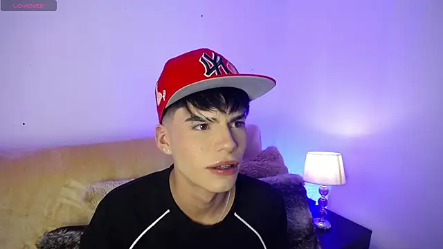 Dulcey  online show from September 24, 2025, 4:08 am