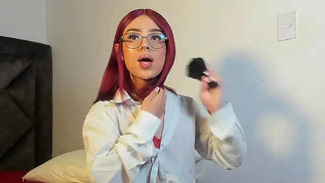 Snapshot of SamanthaRivas_ chatting on November 16, 2025, 9:19 pm SamanthaRivas online show from November 16, 2025, 9:19 pm