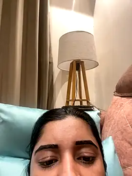 desitease online show from November 17, 2025, 11:25 am