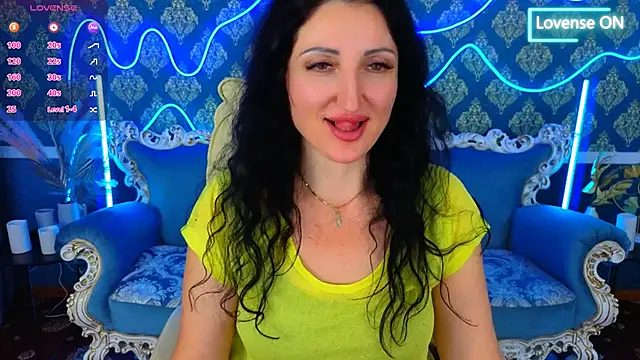 Snapshot of MissRossi chatting on November 11, 2025, 8:03 pm MissRossi online show from November 11, 2025, 8:03 pm