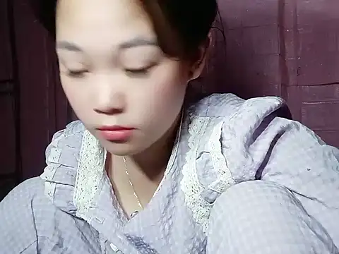 Snapshot of Maimai00 chatting on November 7, 2025, 7:24 am Maimai00 online show from November 7, 2025, 7:24 am