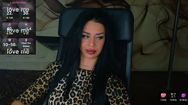 Snapshot of NaomiScarlet chatting on October 28, 2025, 5:39 am NaomiScarlet online show from October 28, 2025, 5:39 am