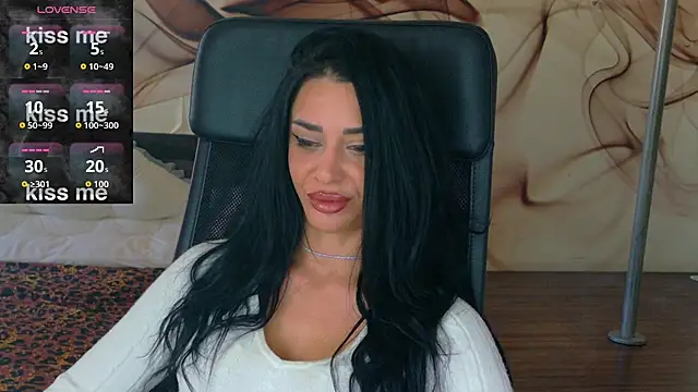 Snapshot of NaomiScarlet chatting on November 3, 2025, 9:24 am NaomiScarlet online show from November 3, 2025, 9:24 am