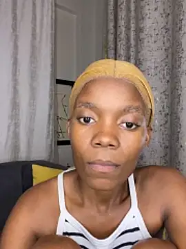 prettydollyy online show from March 25, 2026, 8:19 pm