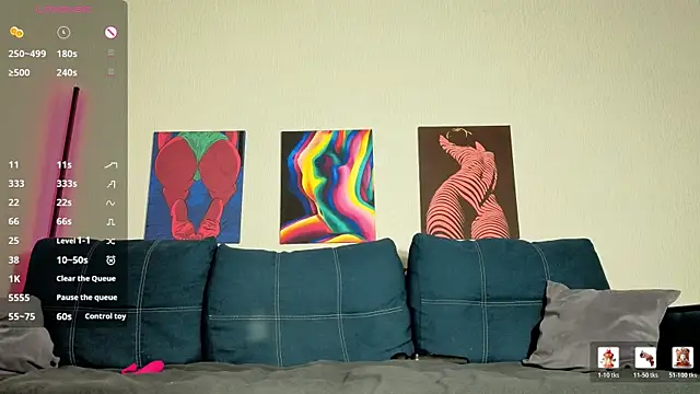 TrixiBell online show from April 23, 2026, 4:08 am