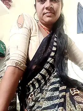 Snapshot of Cutreet chatting on September 17, 2025, 6:15 am Cutreet online show from September 17, 2025, 6:15 am