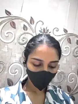 Snapshot of Zoya_G chatting on September 21, 2025, 9:42 pm Zoya G online show from September 21, 2025, 9:42 pm