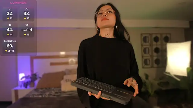 Snapshot of anne_dh chatting on September 30, 2025, 2:06 am anne dh online show from September 30, 2025, 2:06 am