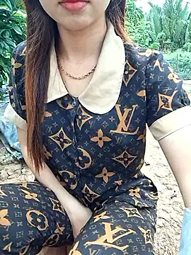 Snapshot of Anna_sexyX chatting on October 16, 2025, 2:20 am Anna sexyX online show from October 16, 2025, 2:20 am