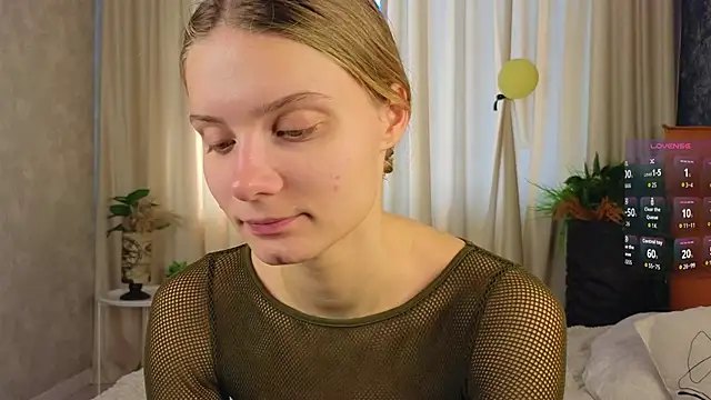 SoftBliss online show from October 15, 2025, 6:44 am