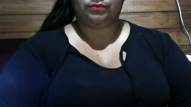 Snapshot of MARRENTINHA34 chatting on June 30, 2026, 5:24 pm MARRENTINHA34 online show from June 30, 2026, 5:24 pm
