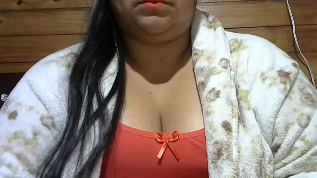 Snapshot of MARRENTINHA34 chatting on July 24, 2026, 1:18 pm MARRENTINHA34 online show from July 24, 2026, 1:18 pm