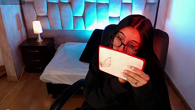 Bonnali lune online show from February 15, 2026, 12:59 pm