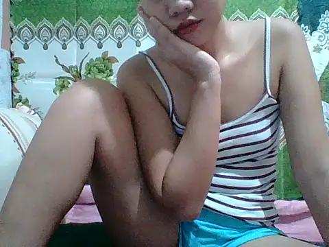 Snapshot of Sweet_Gera21 chatting on October 11, 2025, 8:04 am Sweet Gera21 online show from October 11, 2025, 8:04 am