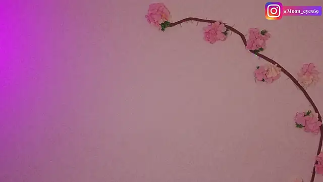 Snapshot of Tamyeliot chatting on June 30, 2026, 12:43 am Tamyeliot online show from June 30, 2026, 12:43 am