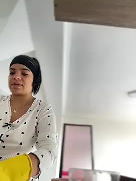 Snapshot of JuanitaMore01 chatting on November 16, 2025, 3:28 pm JuanitaMore01 online show from November 16, 2025, 3:28 pm