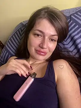 Snapshot of Cute_Erika chatting on December 14, 2025, 10:48 pm Cute Erika online show from December 14, 2025, 10:48 pm