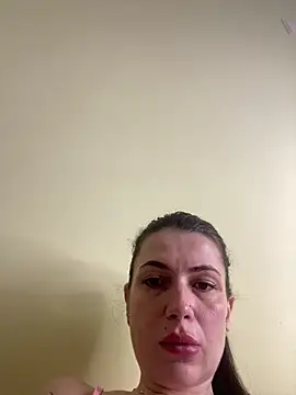 Snapshot of Cute_Erika chatting on November 19, 2025, 10:15 am Cute Erika online show from November 19, 2025, 10:15 am