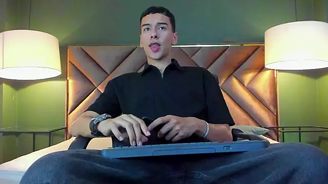 Aiden Royce online show from January 8, 2026, 2:39 am