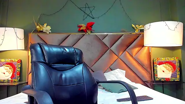 Aiden Royce online show from December 23, 2025, 5:07 am